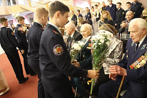 В Ивановском музыкальном театре состоялся VII областной кадетский бал, посвященный 75-летию Победы в Великой Отечественной войне