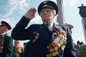 В Иванове прошел парад Победы и шествие «Бессмертного полка»