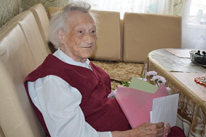 100-летний юбилей отметила ветеран Великой Отечественной войны Зинаида Александровна Никольская