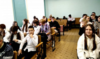 Участие ветерана в  проведении среди учащихся кинешемских школ конкурса "Мировой парень" и всероссийской акции "Моя семейная книга памяти".