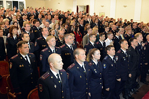 Торжественное мероприятие, посвященное празднованию 300-летия российской полиции, состоялось в Ивановской государственной филармонии. 