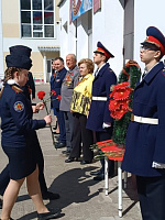  В средней школе N 43 прошла торжественная линейка в канун праздника 79-й годовщины Великой Победы с участием ветеранов.