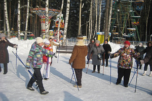 Очередные занятия северной ходьбой состоялись в парке «Харинка»