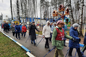 Открытые  тренировки (мастер-классы) по северной ходьбе в парках и на Набережной г. Иваново 12 ноября 2022 г 