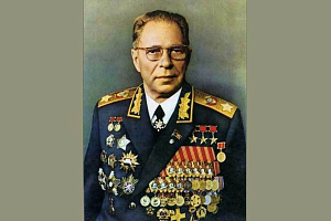 Министр обороны СССР работал на ивановской фабрике