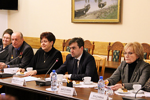 Станислав Воскресенский встретился с представителями ветеранских организаций региона