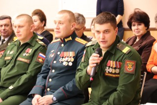 В День героев Отечества молодежь встретилась с ветеранами