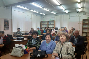 Слушатели Университета «Третий возраст» посетили экспозицию Государственного архива Ивановской области по истории Юрьевца «Волжский город на семи холмах»