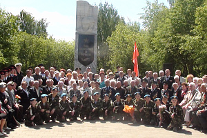 Ветераны приняли участие в областных мероприятиях Дня Памяти и Скорби.