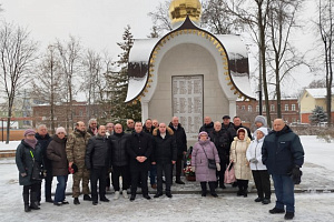 Их подвиг жив в наших сердцах.