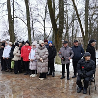 В 81-ю годовщину снятия блокады Ленинграда в митинге в п. Савино участвовали ветераны Савинской организации ветеранов.
