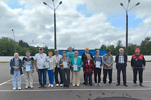 В спортивном комплексе "Автокран" города Иваново состоялся чемпионат по городошному спорту среди ветеранов