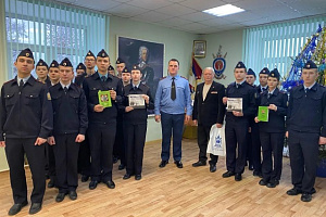 В Средней школе №43 города Иваново состоялось образовательное мероприятие патриотической направленности — урок мужества, организованное в рамках проекта «Эстафета поколений — эстафета доблести Ивановской области»