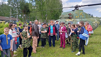 На аэродроме «Ясюниха» прошла военно-спортивная игра Зарница среди дворовых команд