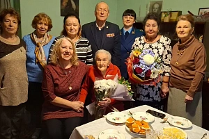 Свой 100-летний юбилей отметила ветеран, участница Великой Отечественной войны Блохина Надежда Николаевна.